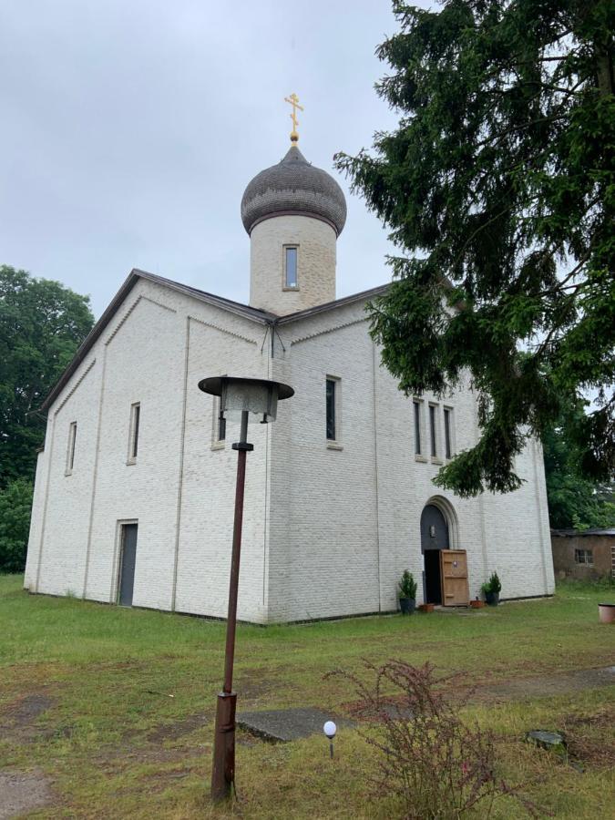 St. Georg Kloster Milmersdorf Eksteriør bilde